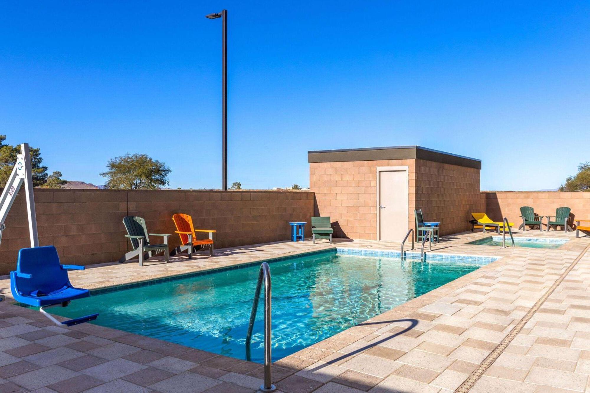 Hawthorn Extended Stay By Wyndham キングマン エクステリア 写真